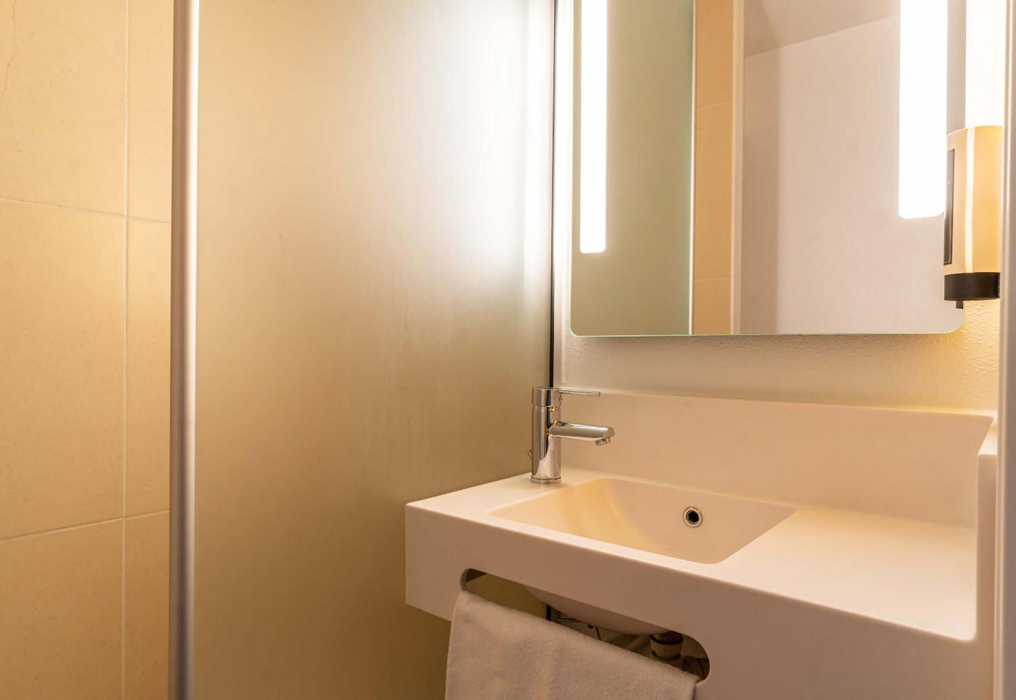 B&B Hotel Aix-En-Provence Le Tholonet מראה חיצוני תמונה